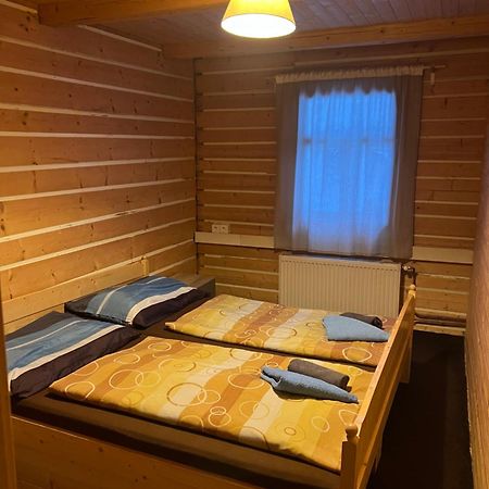 Penzion Lesni Zatisi- Harrachov Buitenkant foto