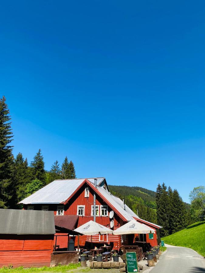 Penzion Lesni Zatisi- Harrachov Buitenkant foto