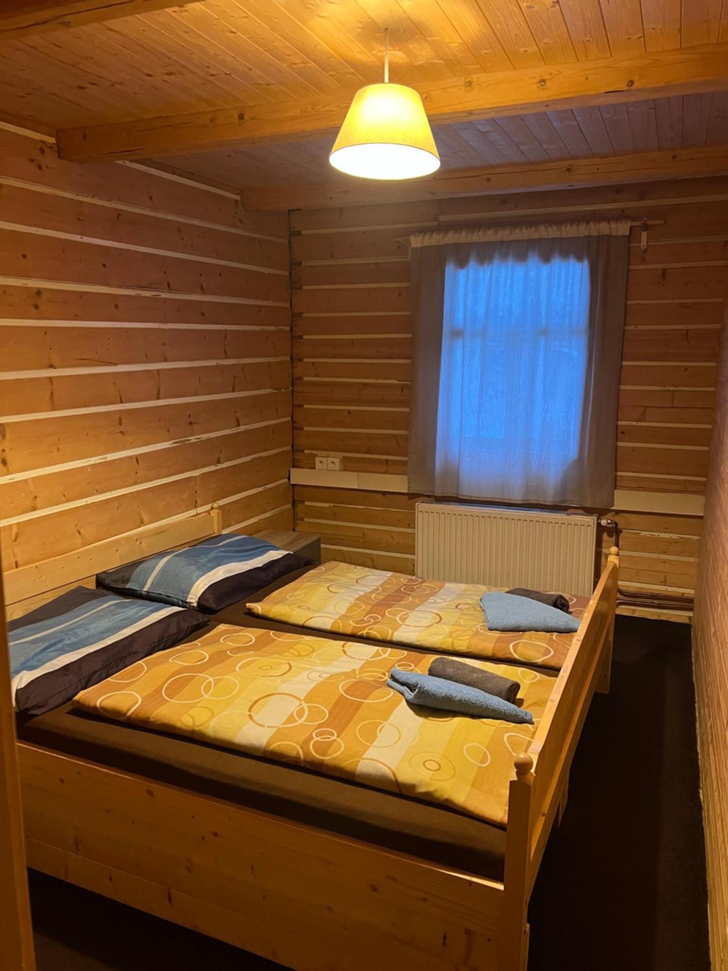 Penzion Lesni Zatisi- Harrachov Buitenkant foto