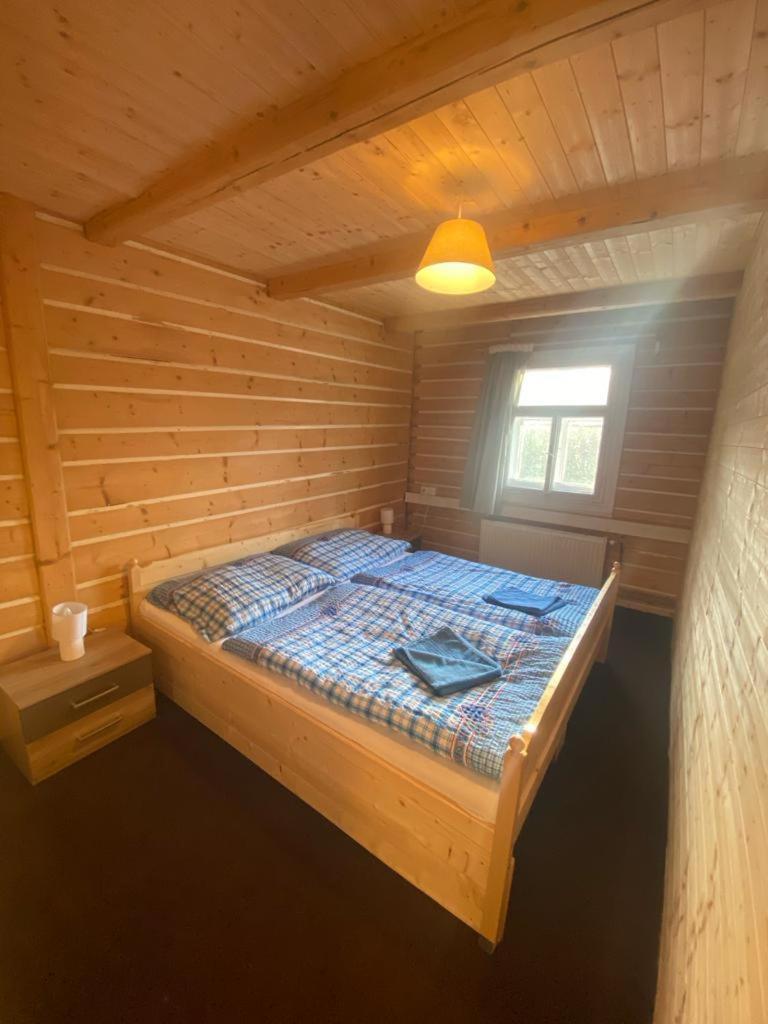 Penzion Lesni Zatisi- Harrachov Buitenkant foto